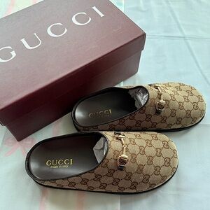 Gucci Women's Mule With Horsebit